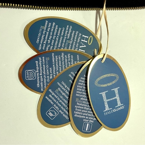 GILI Haloguard Grey Camo Leather Travel Accessories Tech Case Clutch Wristlet - Picture 7 of 9